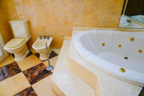 Casa confortável no Condomínio Acapulco - Guarujá